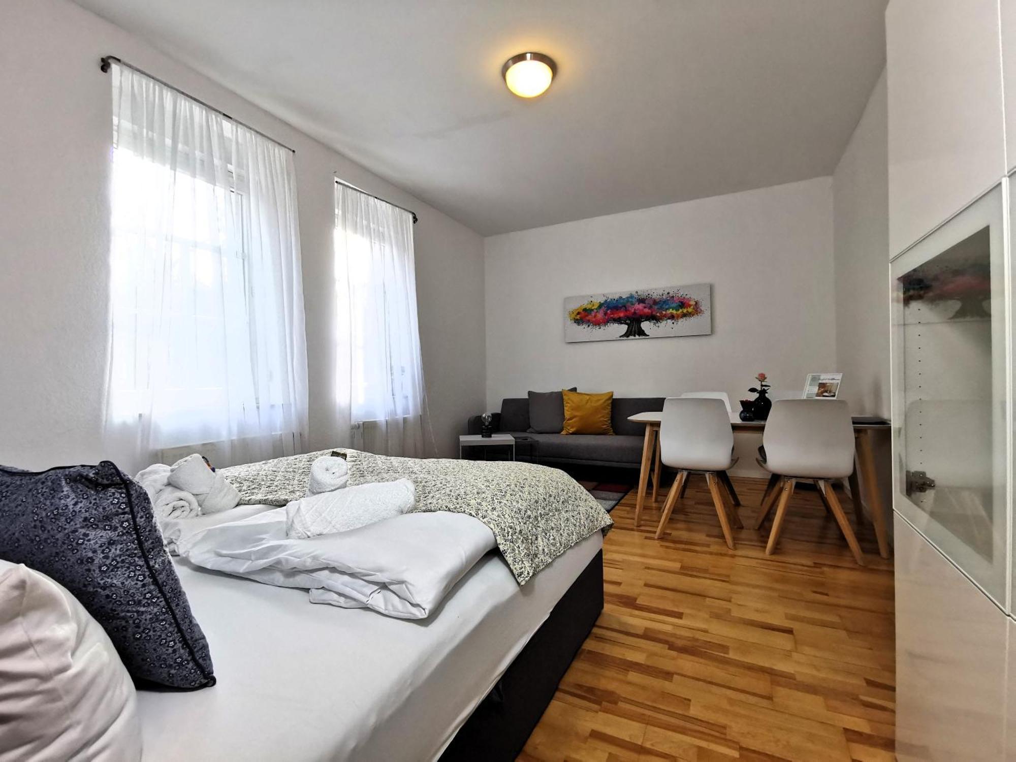 Bohnapartments Steigerwald - Natur In Der Stadt - Vollausstattung - Wlan - Gratis Parkplaetze Erfurt Buitenkant foto