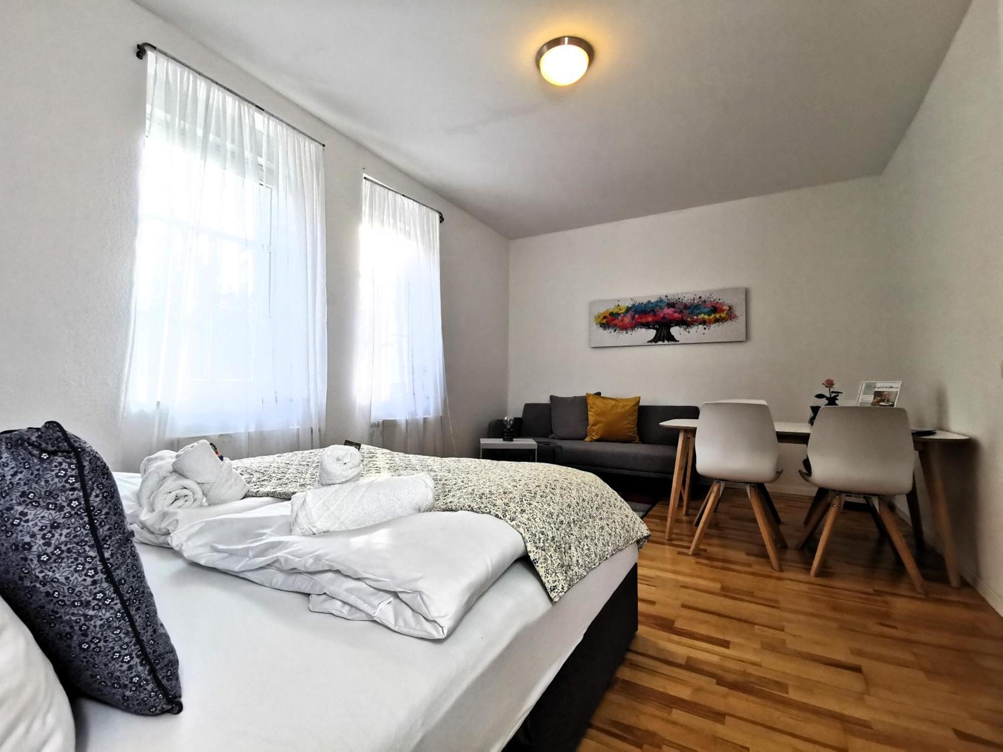 Bohnapartments Steigerwald - Natur In Der Stadt - Vollausstattung - Wlan - Gratis Parkplaetze Erfurt Buitenkant foto