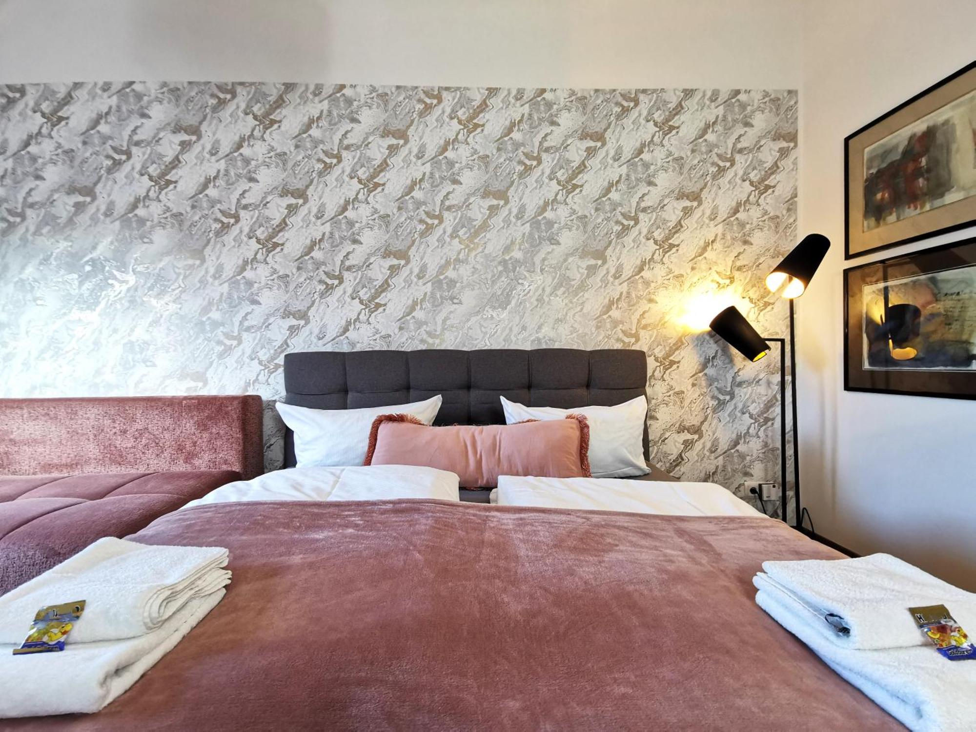 Bohnapartments Steigerwald - Natur In Der Stadt - Vollausstattung - Wlan - Gratis Parkplaetze Erfurt Buitenkant foto